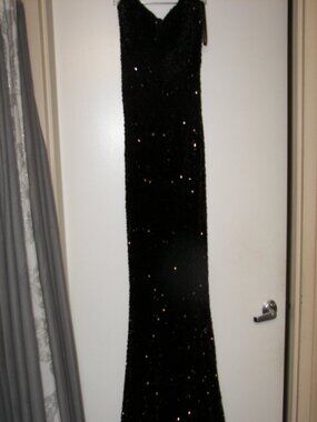 Portia and Scarlett | Dresses | Portia Scarlett Black Feather Formal Dress  | Poshmark